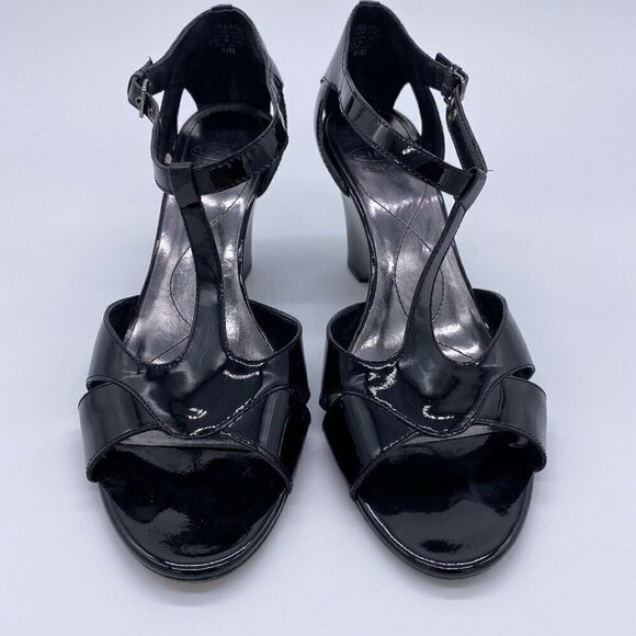 CIRCA Joan & David Black Patent Sandals - Picture 2 of 12
